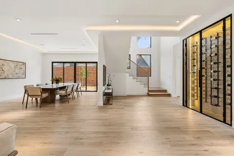 $2,850,000 | 46 West Broad Oaks Drive, Houston, TX 77056