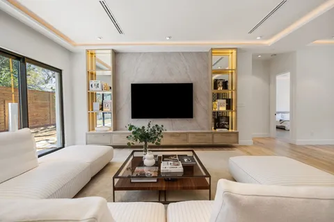 $2,850,000 | 46 West Broad Oaks Drive, Houston, TX 77056