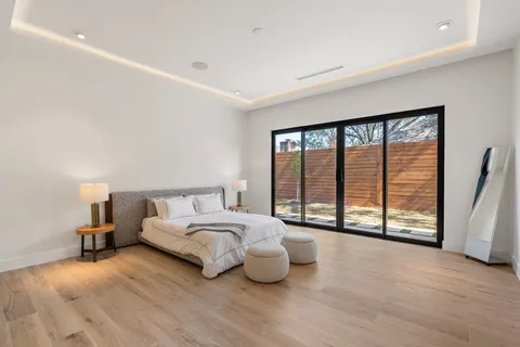 $2,850,000 | 46 West Broad Oaks Drive, Houston, TX 77056