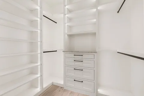 $2,850,000 | 46 West Broad Oaks Drive, Houston, TX 77056