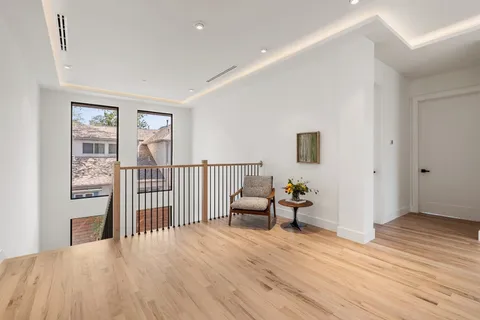 $2,850,000 | 46 West Broad Oaks Drive, Houston, TX 77056