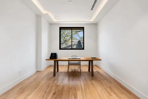 $2,850,000 | 46 West Broad Oaks Drive, Houston, TX 77056