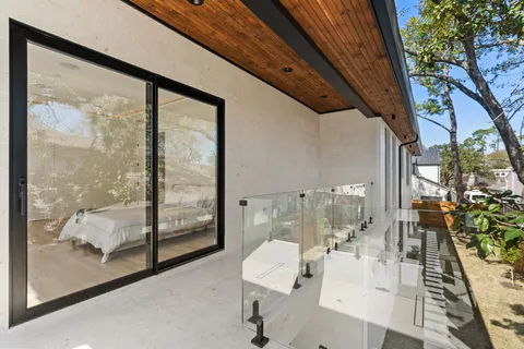 $2,850,000 | 46 West Broad Oaks Drive, Houston, TX 77056