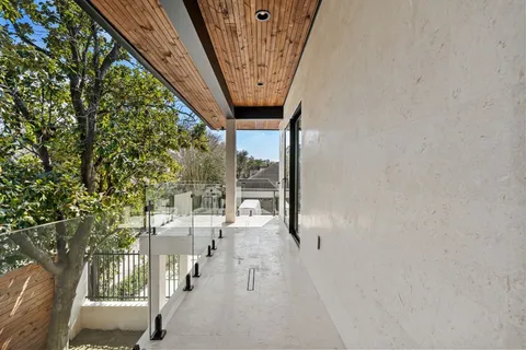 $2,850,000 | 46 West Broad Oaks Drive, Houston, TX 77056