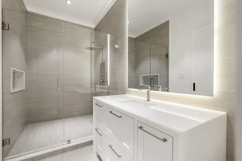 $2,850,000 | 46 West Broad Oaks Drive, Houston, TX 77056