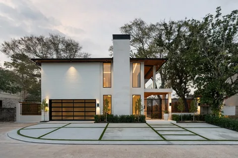 $2,850,000 | 46 West Broad Oaks Drive, Houston, TX 77056
