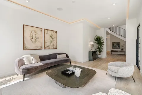 $2,850,000 | 46 West Broad Oaks Drive, Houston, TX 77056