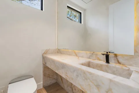 $2,850,000 | 46 West Broad Oaks Drive, Houston, TX 77056