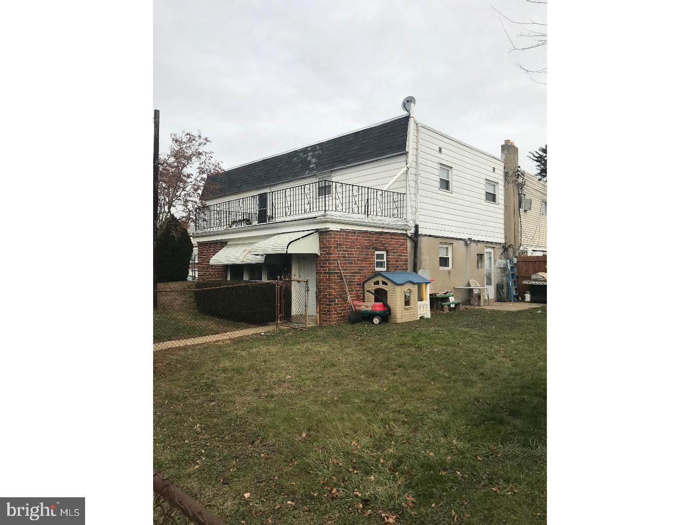 11701 Brandon Road Philadelphia, PA 19154 - Photo 4 of 7 Gallery Image 4