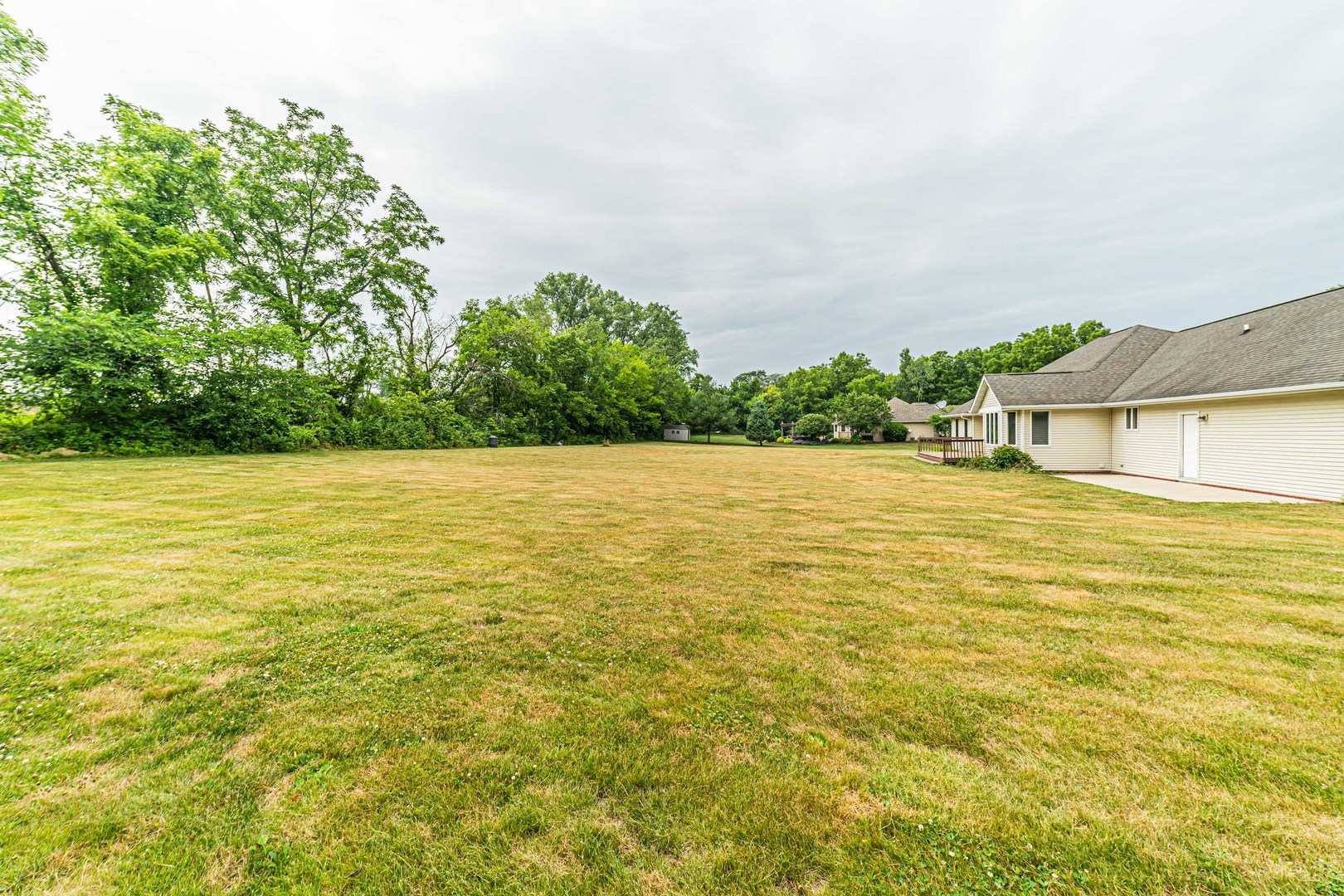 2113 Grand Detour Road Dixon, IL 61021 - Photo 21 of 35 a view of an ocean and beach