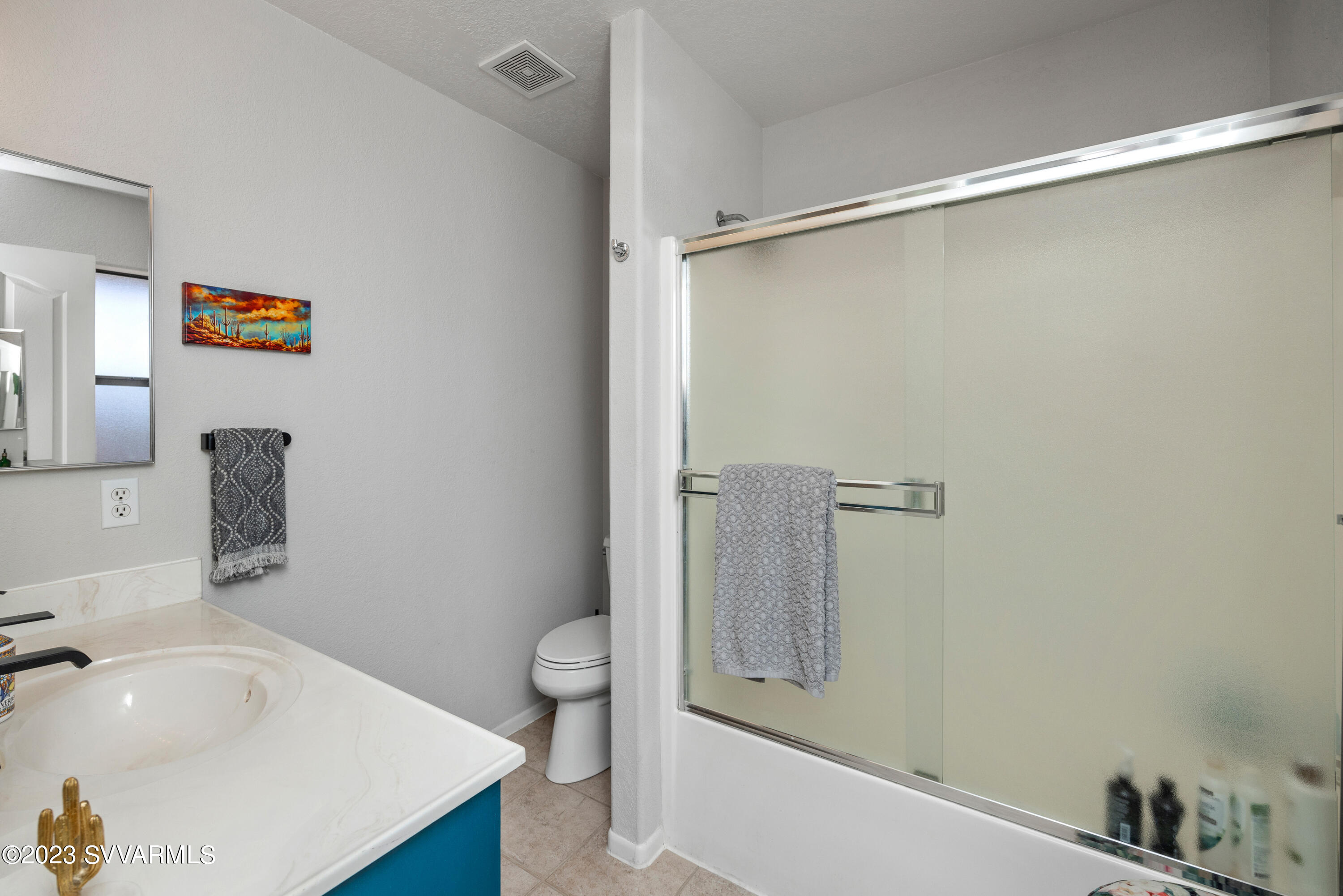 4270 Maya Way Rimrock, AZ 86335 - Photo 15 of 32 a bathroom with a sink and a tub