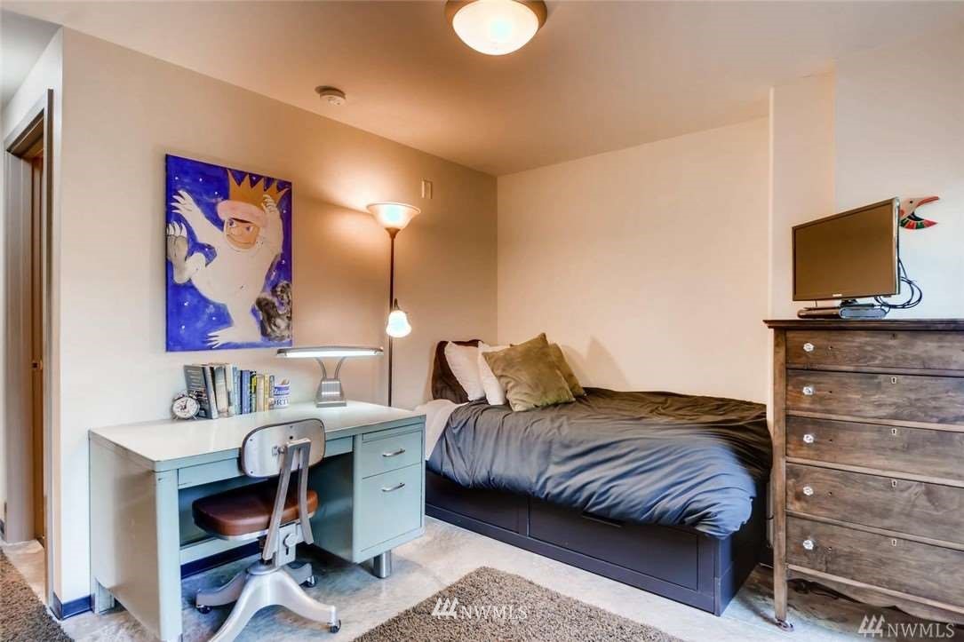 4422 Bagley Avenue North, Unit 108 Seattle, WA 98103 - Photo 19 of 23