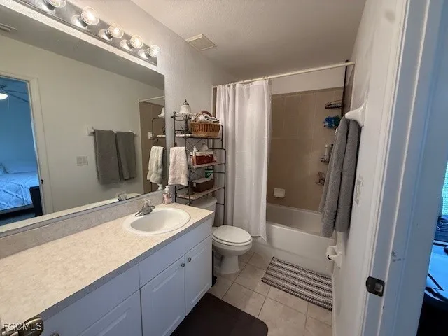 $268,500 | 457 Majors Avenue South, Lehigh Acres, FL 33974