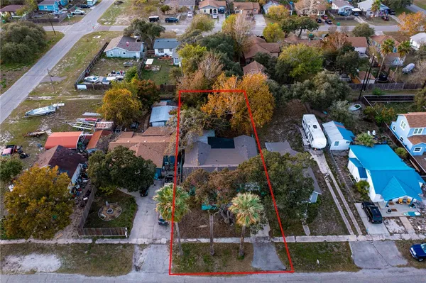 $1,600 | 244 South 8th Street, Aransas Pass, TX 78336
