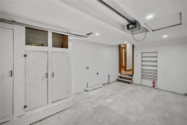 $1,600 | 244 South 8th Street, Aransas Pass, TX 78336