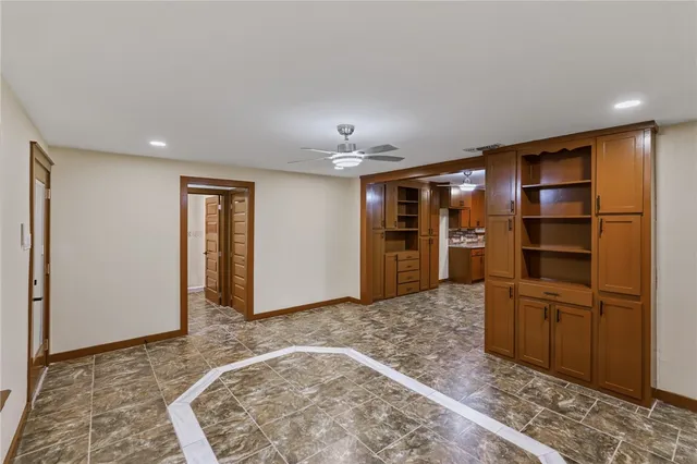 $1,600 | 244 South 8th Street, Aransas Pass, TX 78336