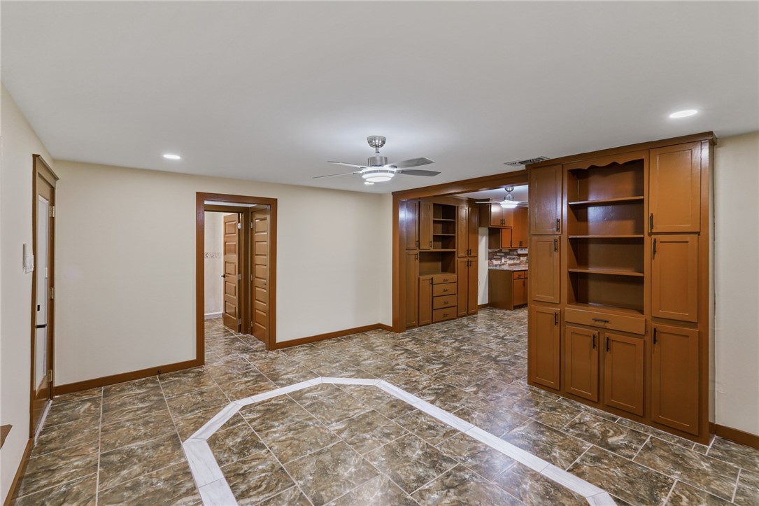 244 South 8th Street Aransas Pass, TX 78336 - Photo 10 of 30