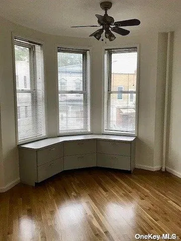 a room with window closet and windows
