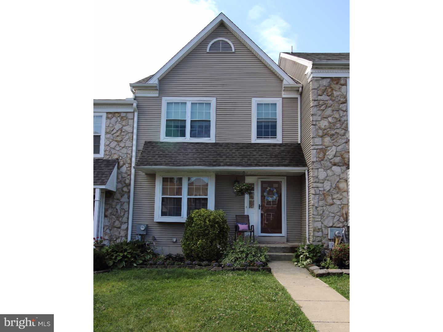 175 Megan Circle Aston, PA 19014 - Photo 2 of 25