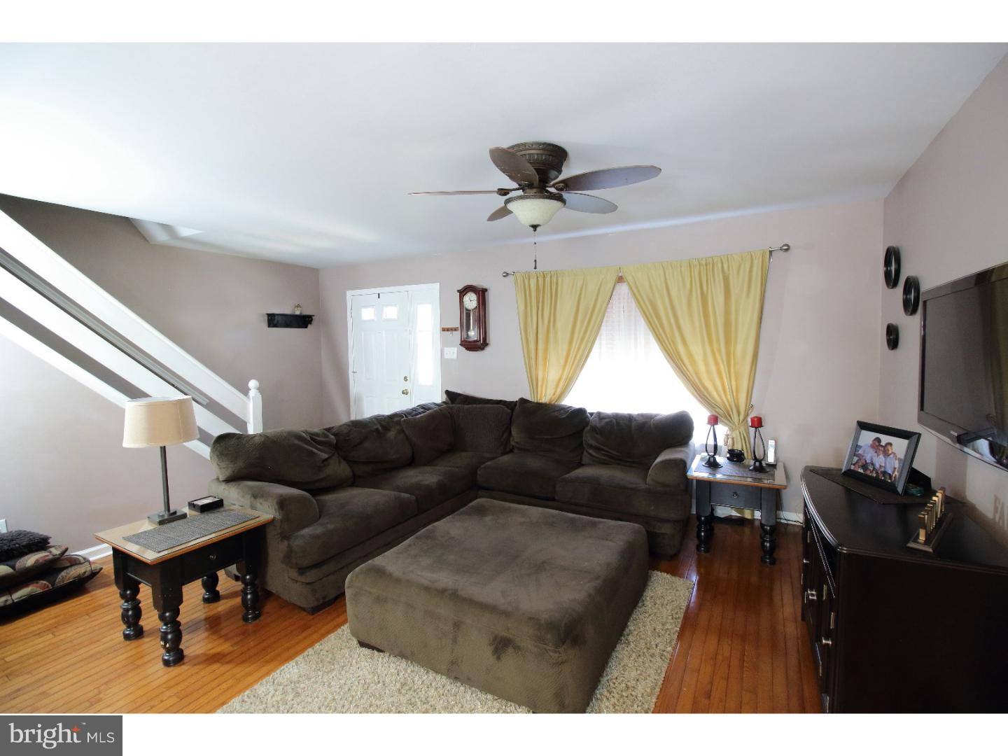 175 Megan Circle Aston, PA 19014 - Photo 3 of 25