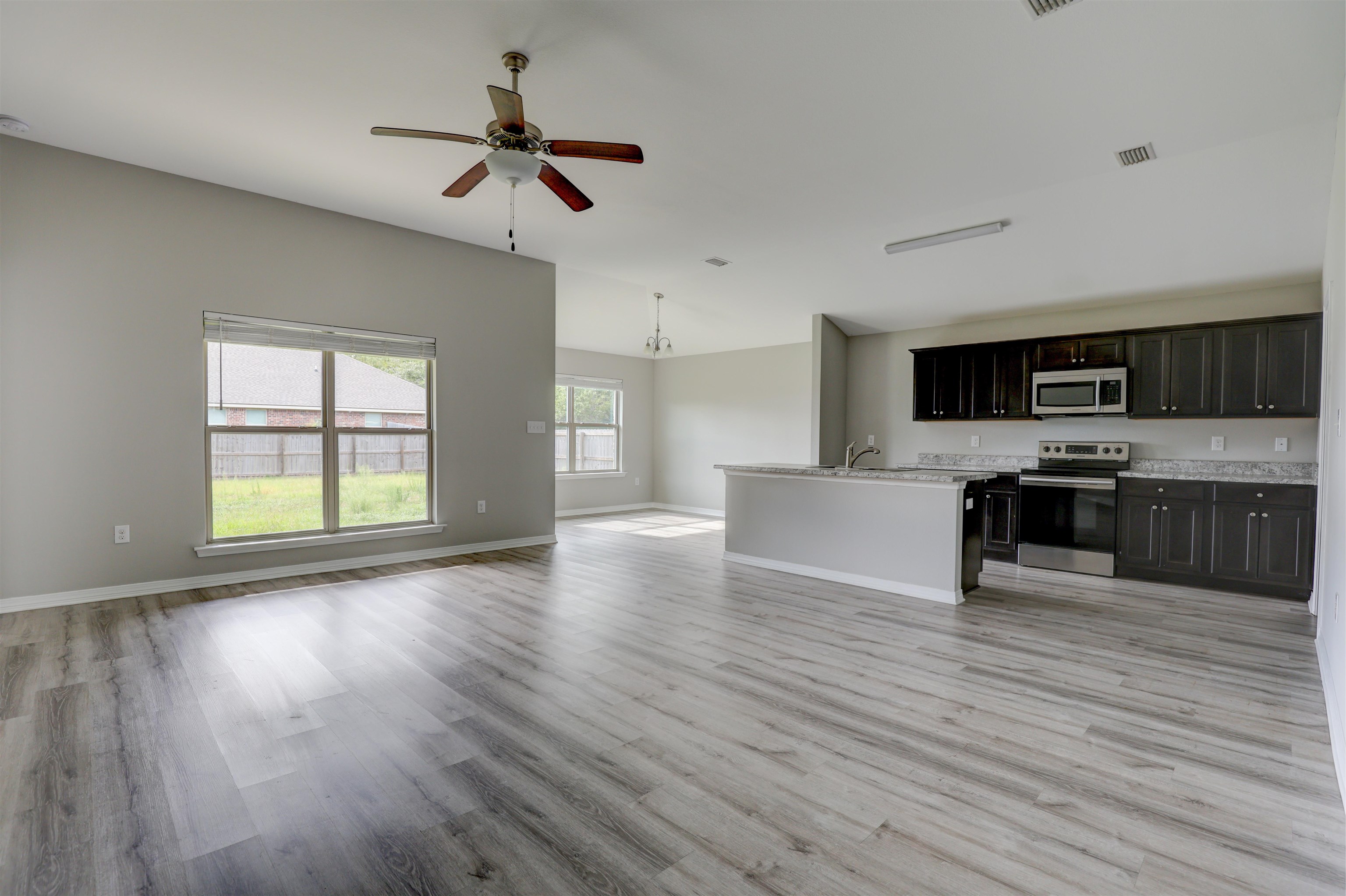 3839 Chesterfield Lane Foley, AL 36535 - Photo 2 of 9