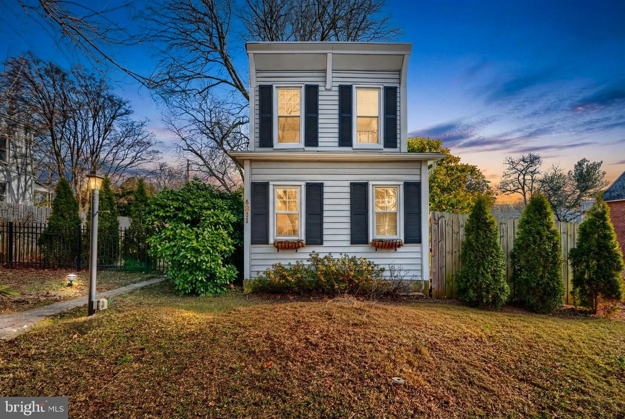 4511 Keswick Road Baltimore, MD 21210 - Photo 10 of 78 Home at twilight