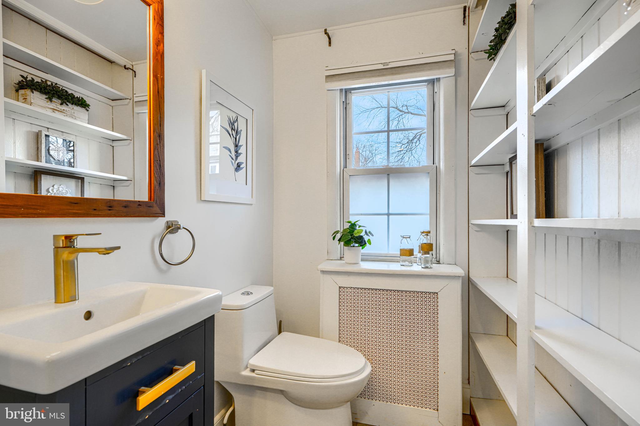 4511 Keswick Road Baltimore, MD 21210 - Photo 36 of 78 Half bath on main level