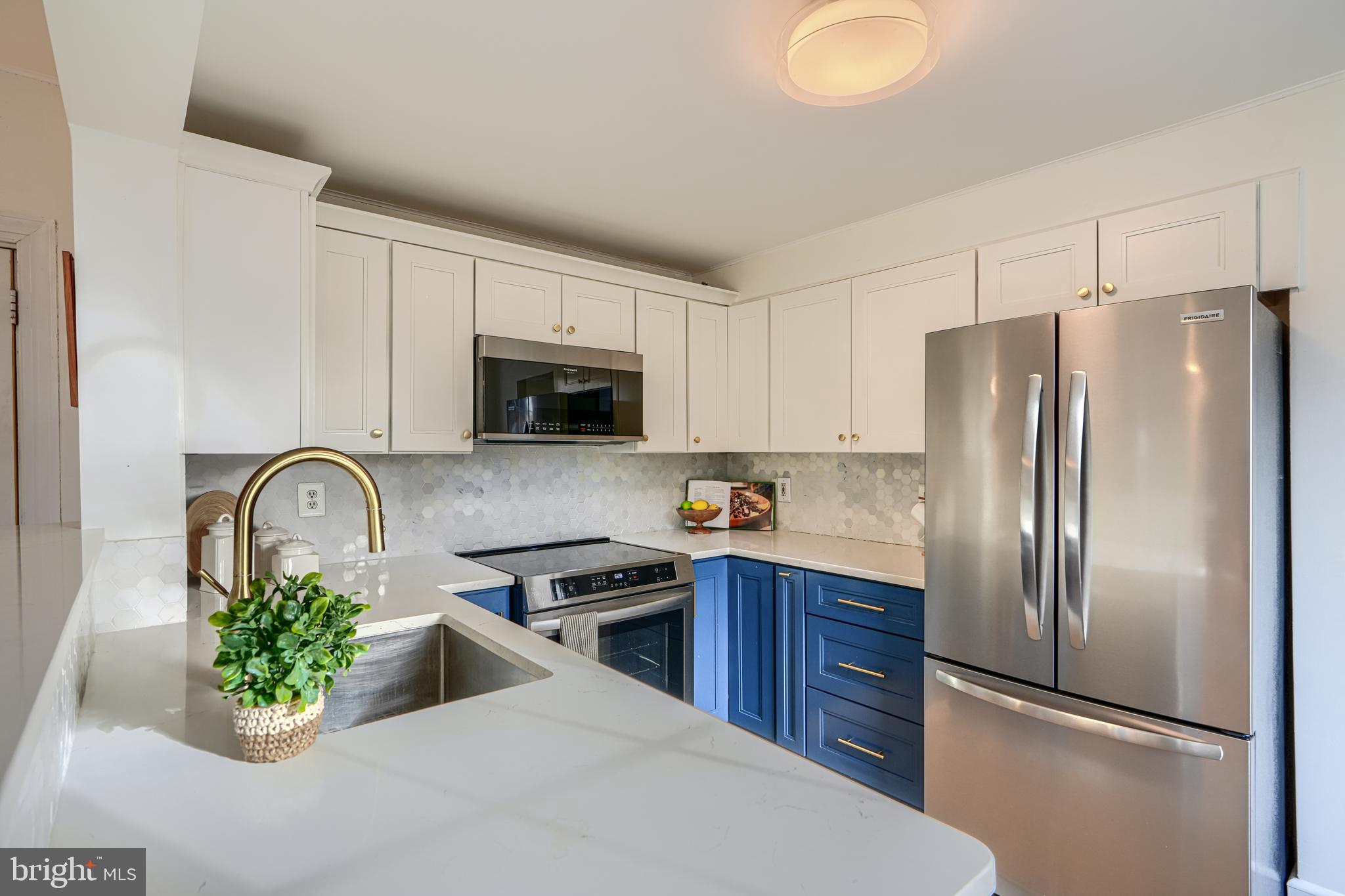 4511 Keswick Road Baltimore, MD 21210 - Photo 3 of 78 Lovely kitchen with stainless steel appliances