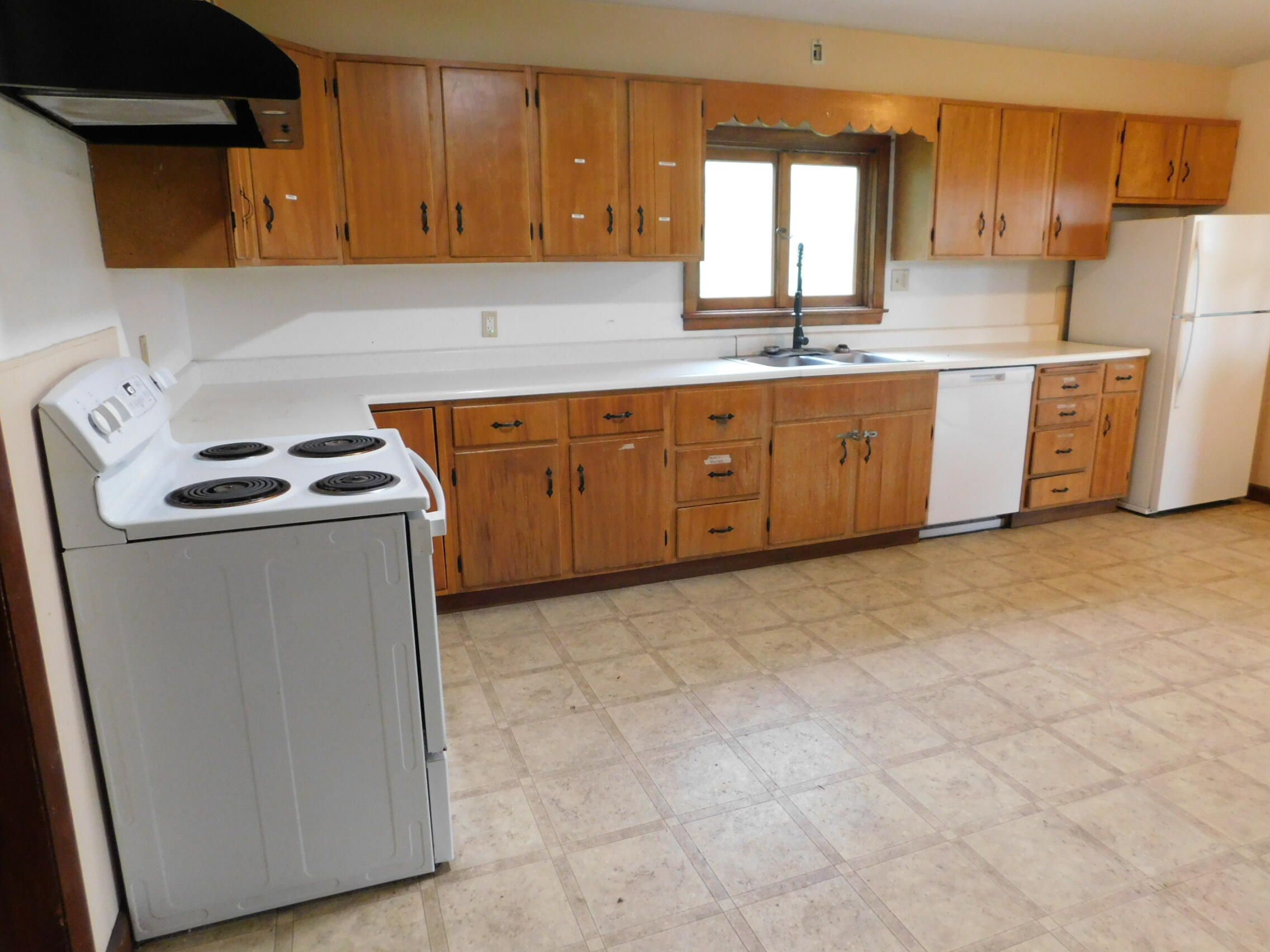 81 South Main Street Athens, ME 04912 - Photo 25 of 56 DSCN2515