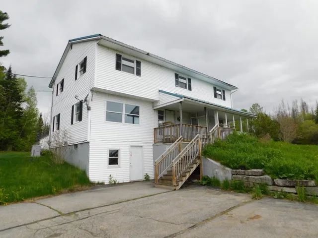 $285,000 | 81 South Main Street, Athens, ME 04912