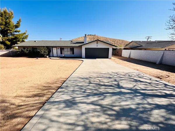 $379,000 | 57806 Desert Gold Drive, Yucca Valley, CA 92284