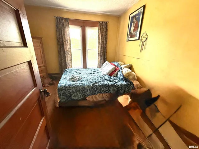 $85,900 | 401 South 7th Street, Herrin, IL 62948