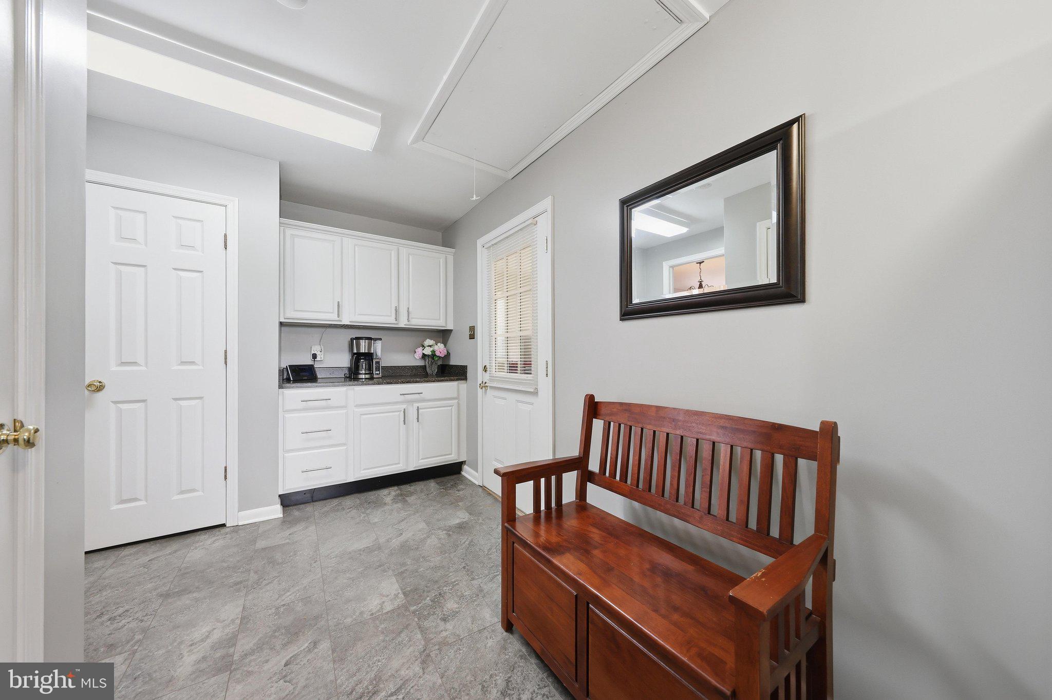 16913 Fairview Road Hagerstown, MD 21740 - Photo 28 of 57 Mudroom