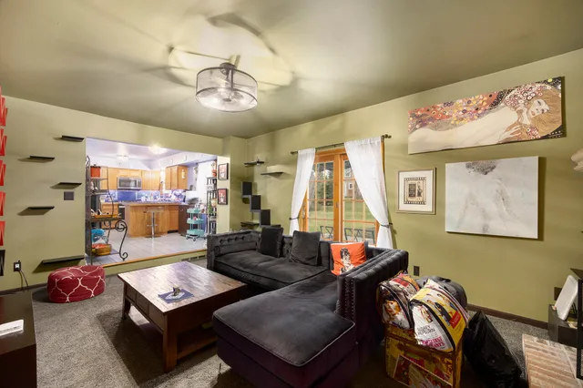 $449,900 | 408 Arlington Drive, Rochester Hills, MI 48307