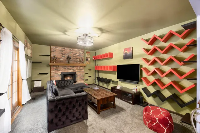 $449,900 | 408 Arlington Drive, Rochester Hills, MI 48307