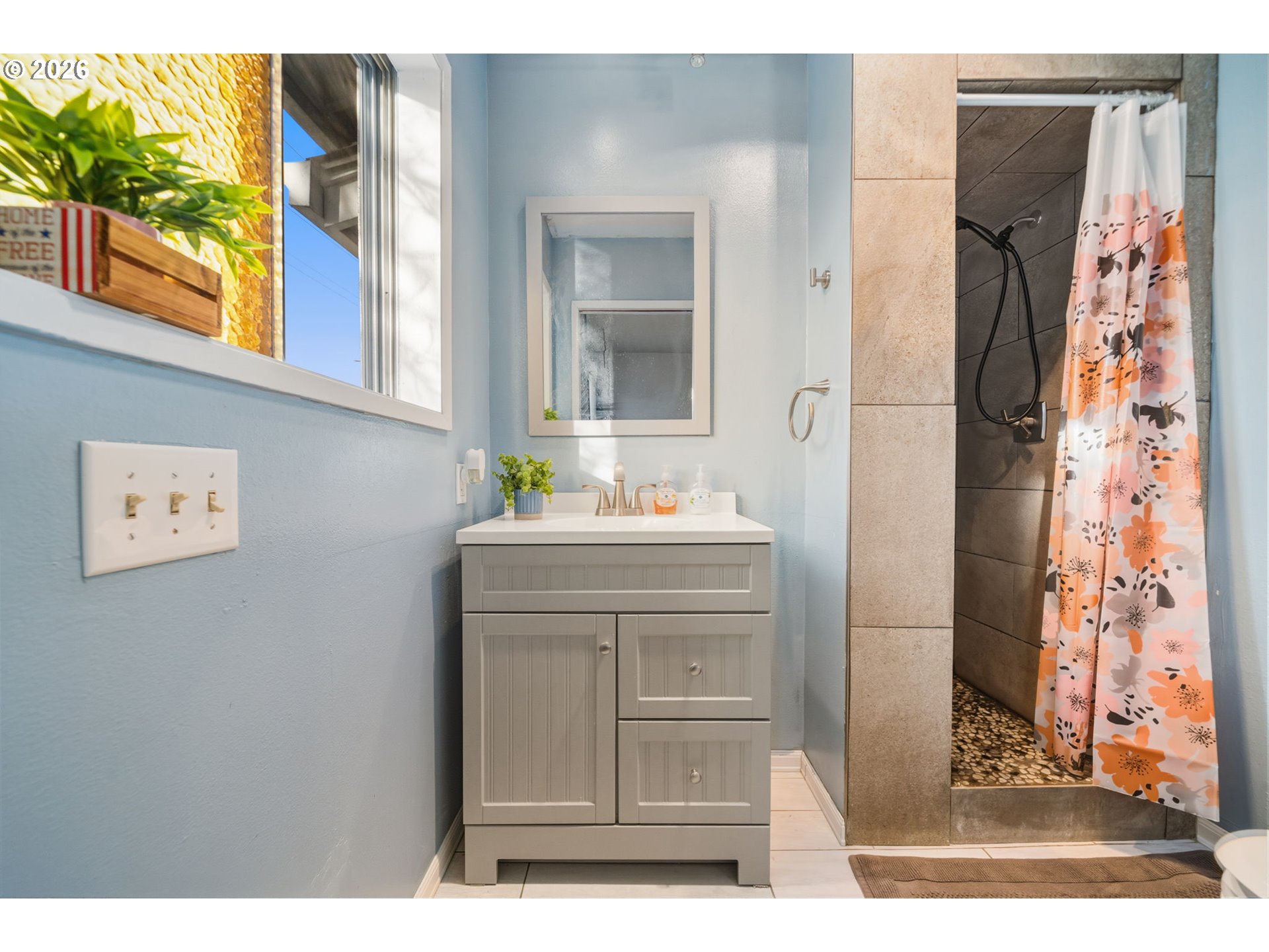 180 Northeast Kane Drive Gresham, OR 97030 - Photo 13 of 21