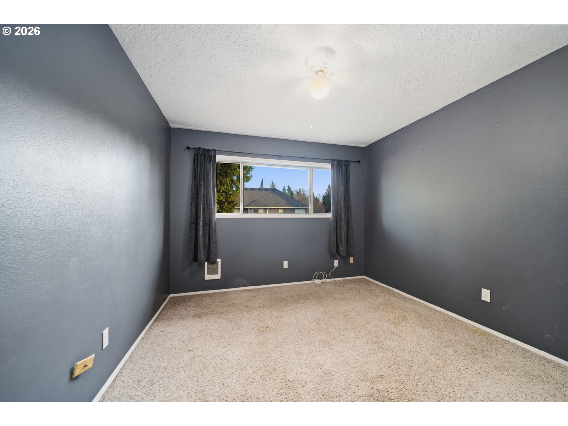 180 Northeast Kane Drive Gresham, OR 97030 - Photo 8 of 21