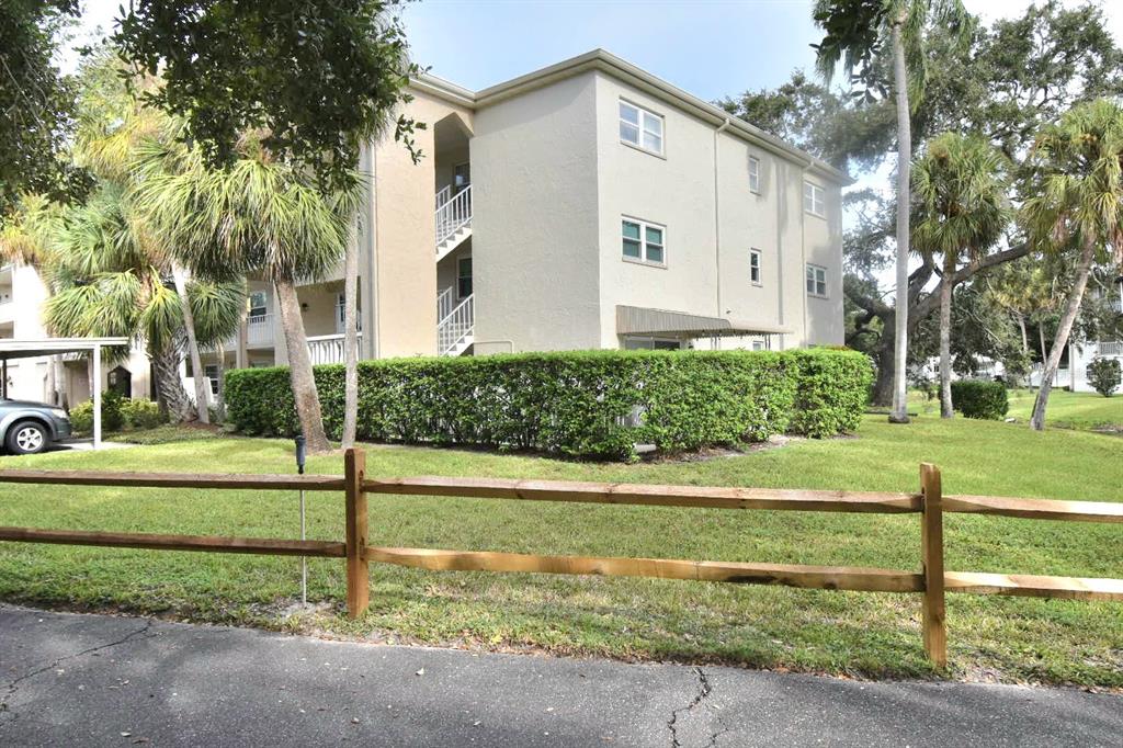 940 Virginia Street, Unit 108 Dunedin, FL 34698 - Photo 3 of 50