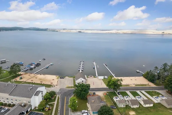 $162,500 | 8511 West Easy Street, Mears, MI 49436