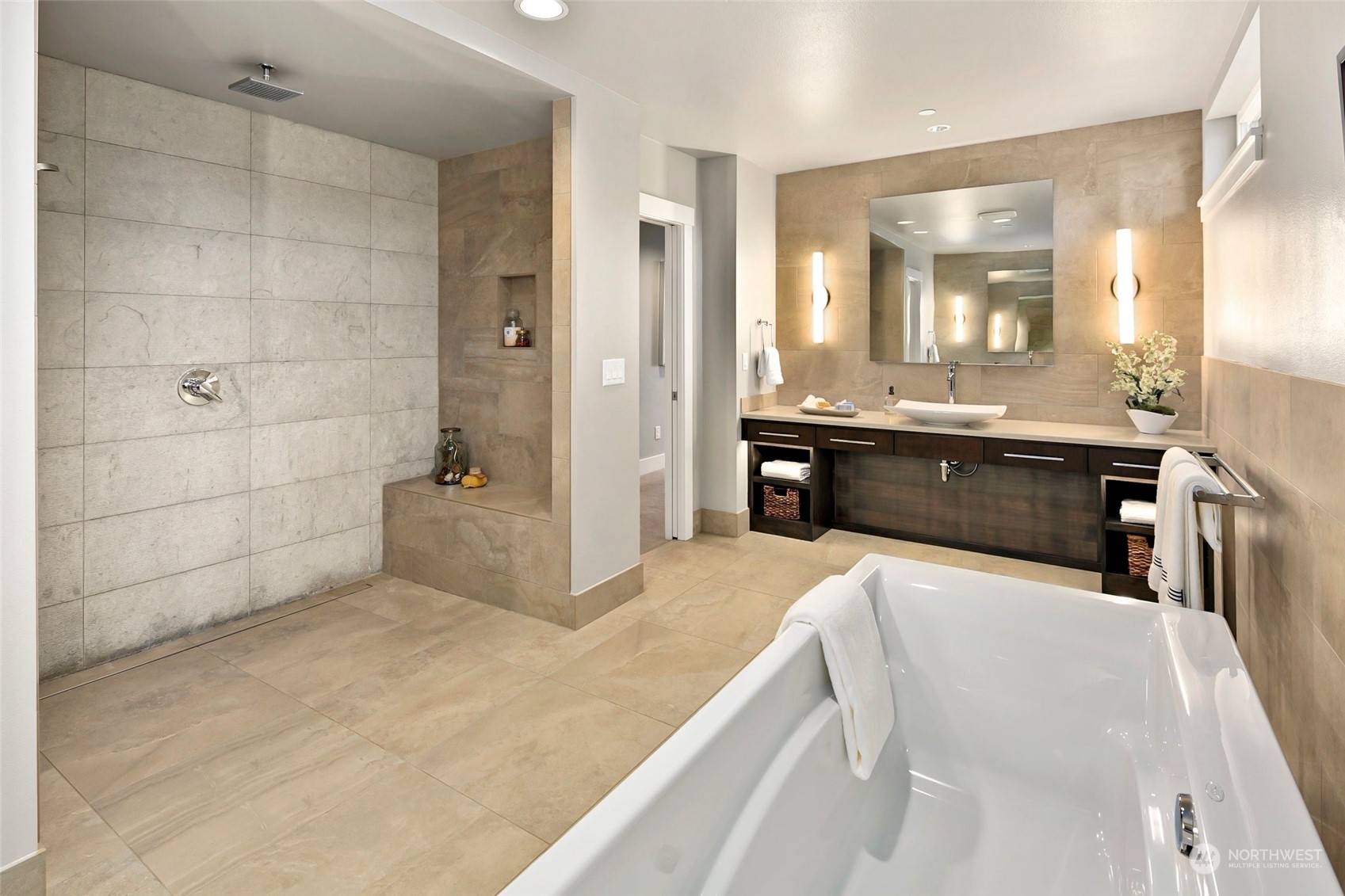925 3rd Street West Kirkland, WA 98033 - Photo 23 of 40 a large bathroom with a tub and shower