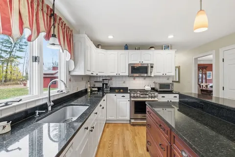 $1,200,000 | 7 Farmside Drive, Pembroke, MA 02359