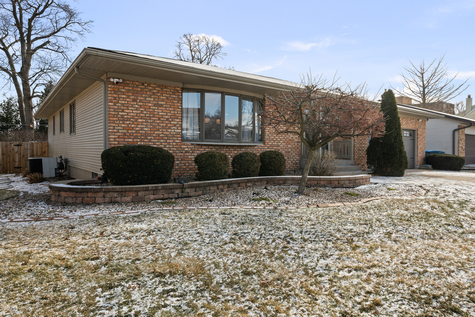 4074 4th Street East Moline, IL 61244 - Photo 3 of 38