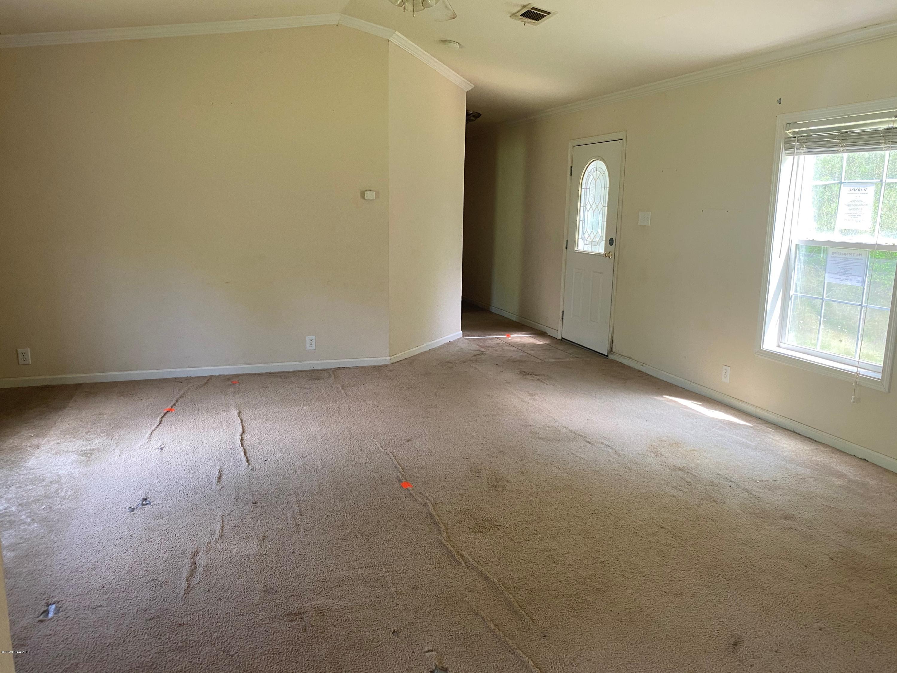 472 Crooked Road Opelousas, LA 70570 - Photo 7 of 8 Photo Mar 27, 12 41 38 PM