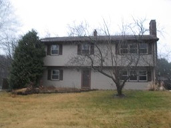 14 Robin Road Easthampton, MA 01027 - Photo 1 of 3 Gallery Image 1