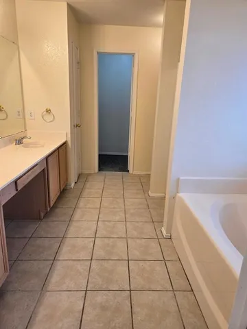 $2,300 | 436 Orchard Hill Drive, Cedar Hill, TX 75104