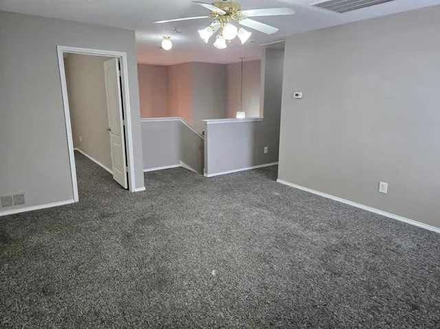 $2,300 | 436 Orchard Hill Drive, Cedar Hill, TX 75104