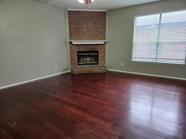 $2,300 | 436 Orchard Hill Drive, Cedar Hill, TX 75104