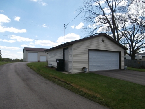 1004 East Hibbard Road Owosso, MI 48867 - Photo 17 of 20 31291364-16.JPG