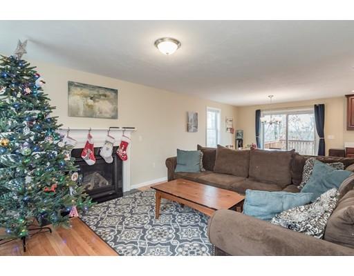 39 Peach Orchard Road Burlington, MA 01803 - Photo 5 of 26 Gallery Image 5