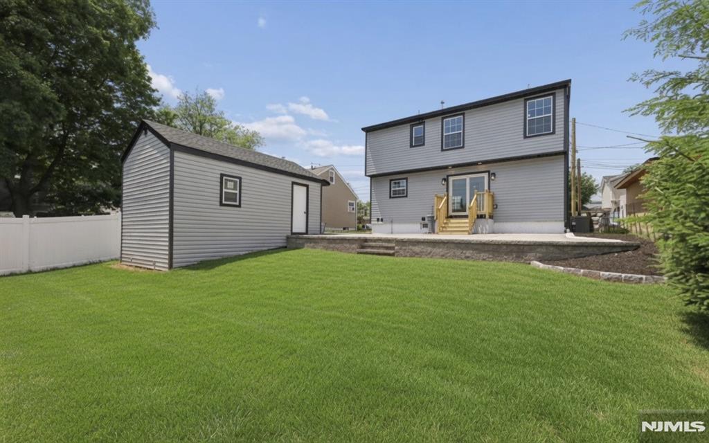 8 Annette Terrace Lodi, NJ 07644 - Photo 18 of 20